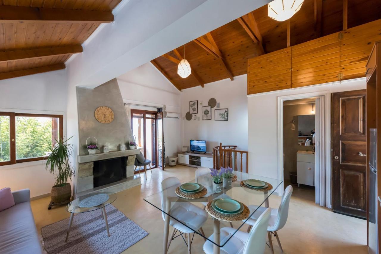 Apartamento Seaside Heaven - Sunset Views Close To The Beach Kalamata Exterior foto