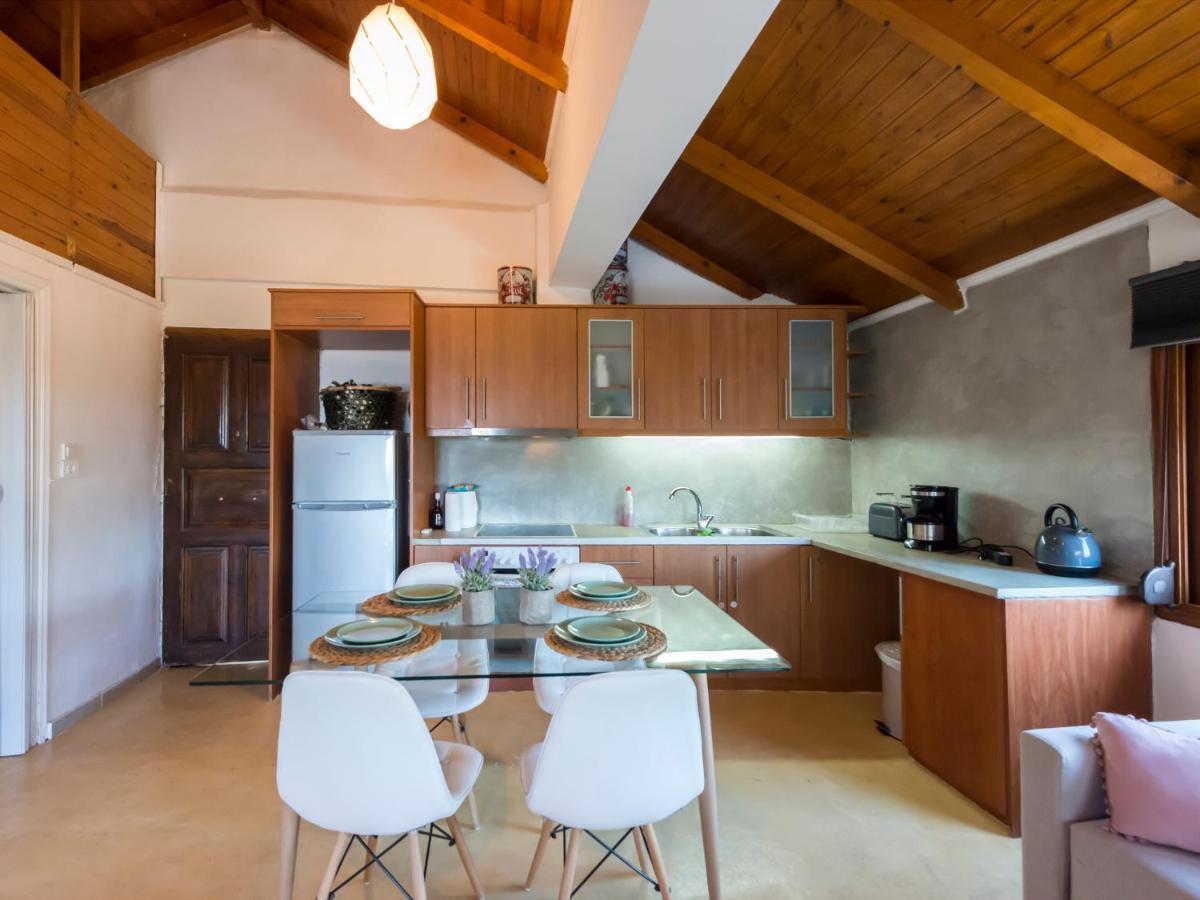 Apartamento Seaside Heaven - Sunset Views Close To The Beach Kalamata Exterior foto